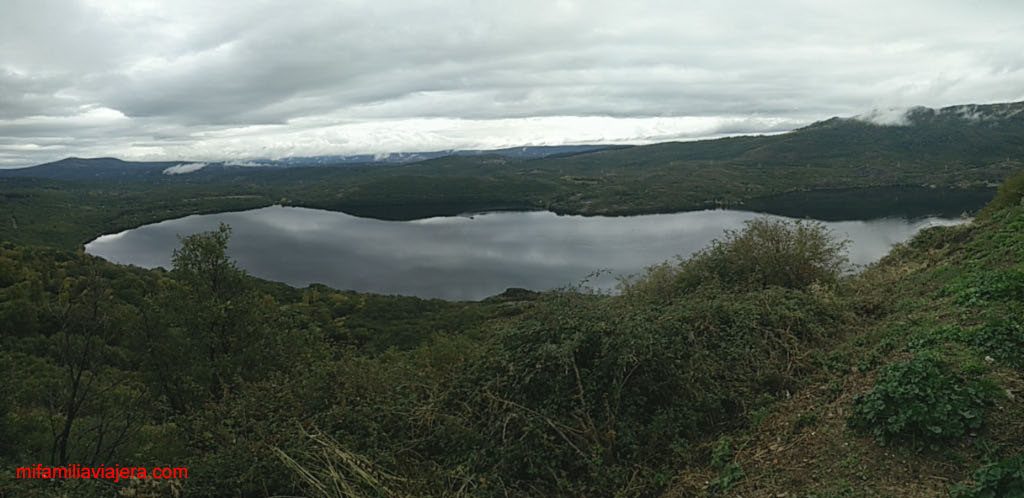 Panorámica del Lago de Sanabria desde los miradores de la carretera