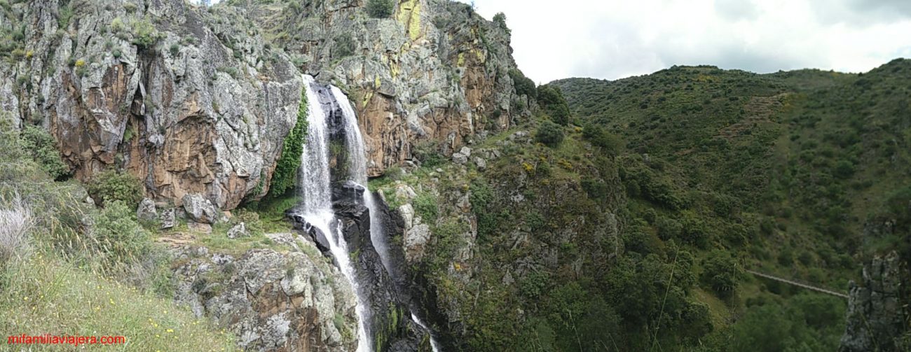 Cascada de la Falla de Agua Alta , Portugal