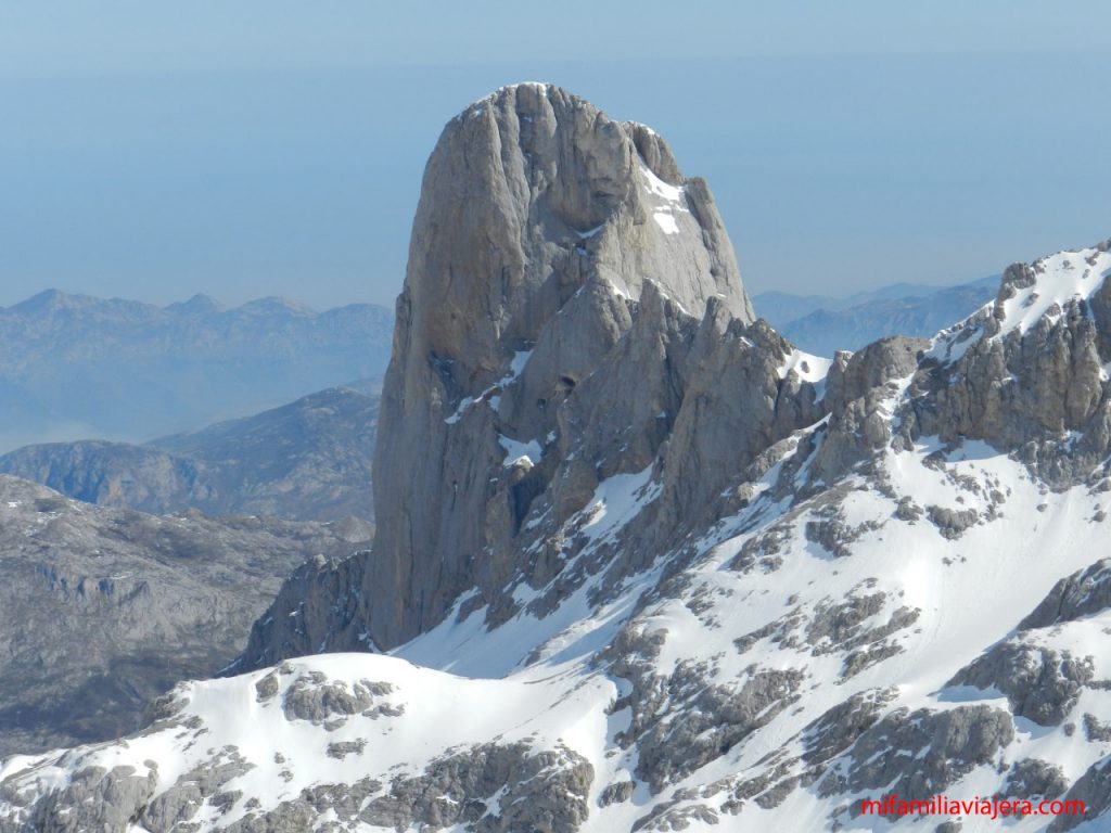 Picos de Europa, Pico de Urriellu o Naranjo de Bulnes,Fuente Dé