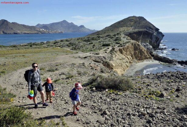 Ruta calas mágicas, Playa de Genoveses a playa de Monsul, Cabo de Gata, Almería