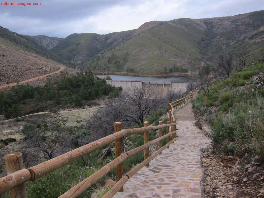 Camino Natural del Río Rivera de Acebo, Sierra de Gata, Extremadura
