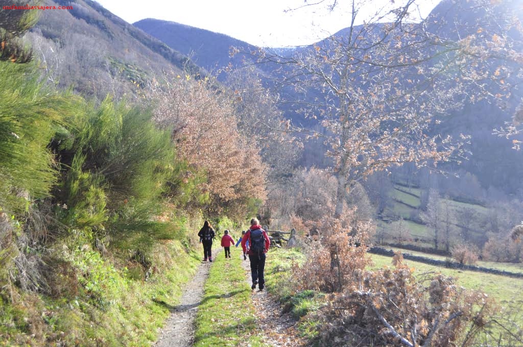 Cascada del Pimpanón y Ruta de los Molinos de Rabanal, Rabanal de Arriba, Villablino, León