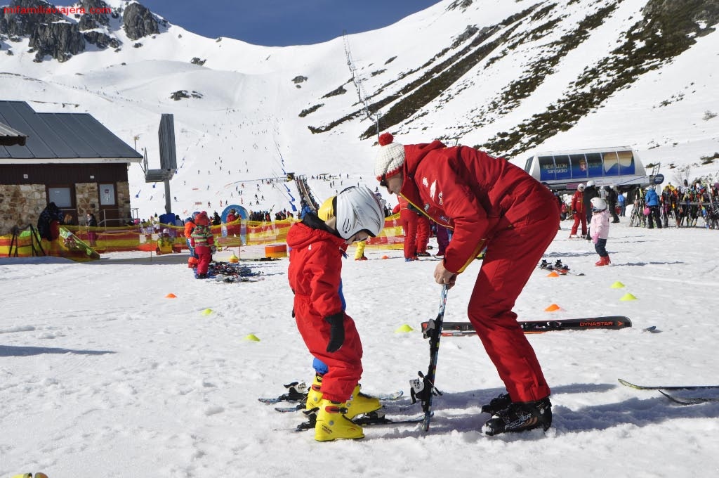 Monitor Escuela Española de Esquí y Snowboard de San Isidro