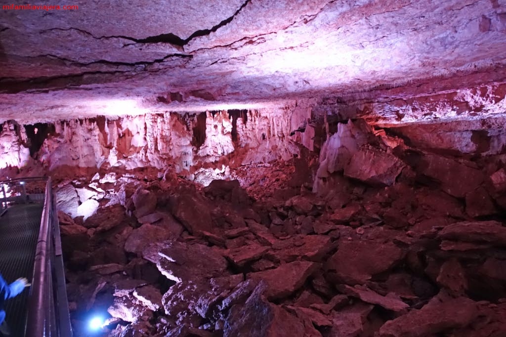 Cueva de los Franceses, Espacio Natural Protegido de Covalagua, Geoparque de Las Loras, Revilla de Pomar, Palencia