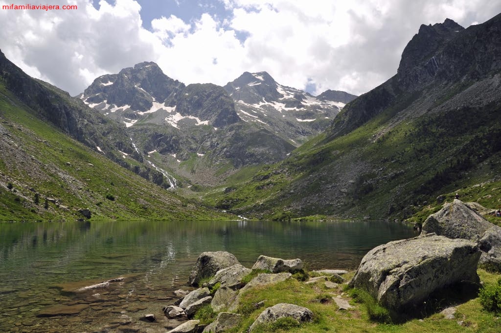 Valle de Lutour, Lago Estom, Parque Nacional de los Pirineos, Cauterets, Francia