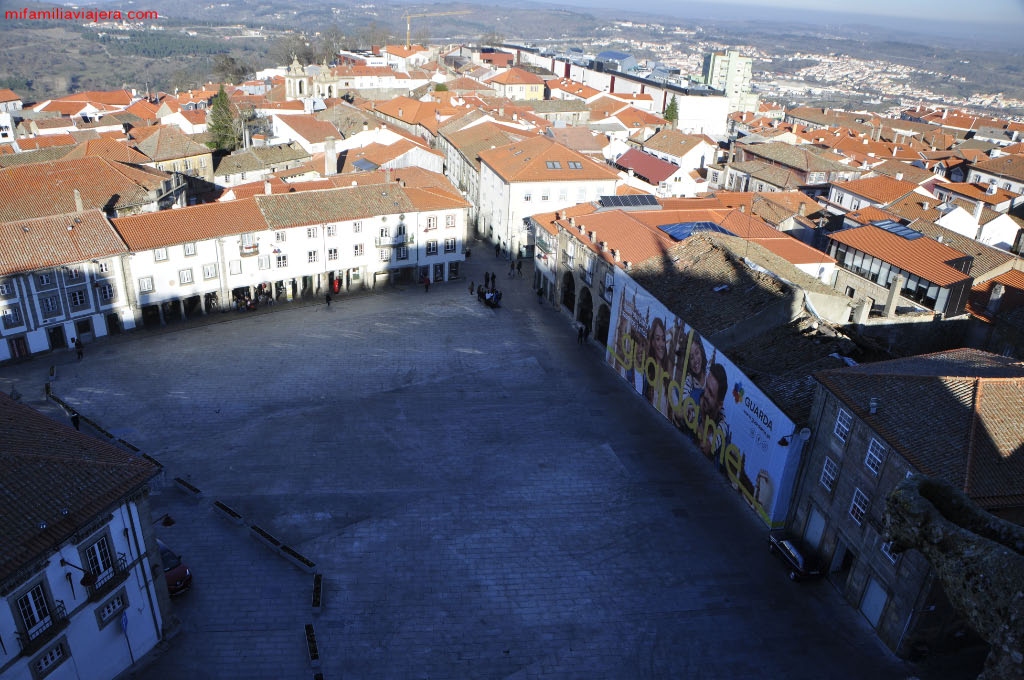 Praça Luís de Camões desde la Catedral