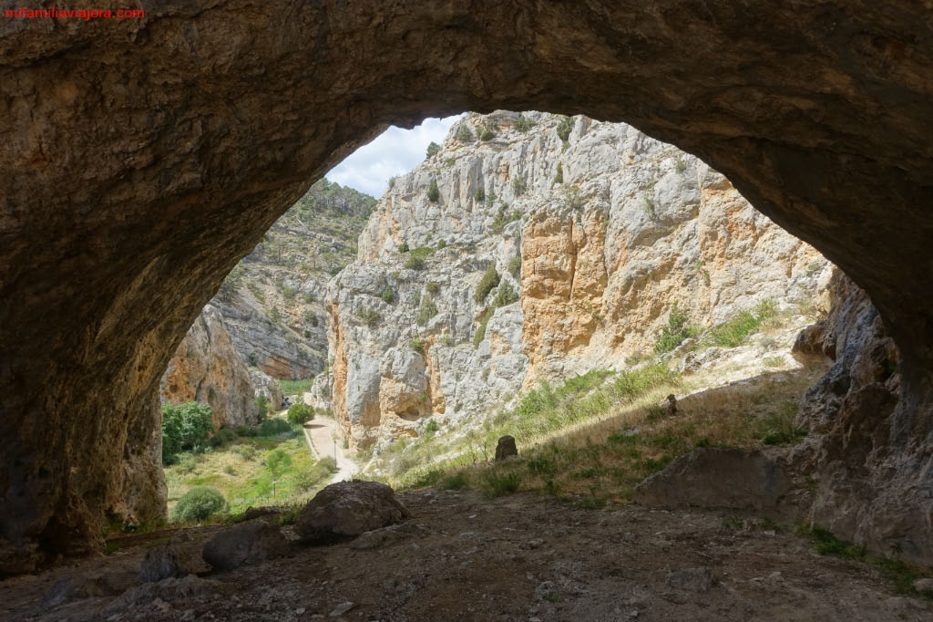 Cueva del Moricacho