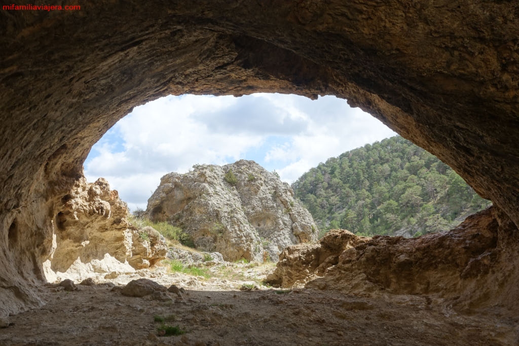 Cueva del Moricacho