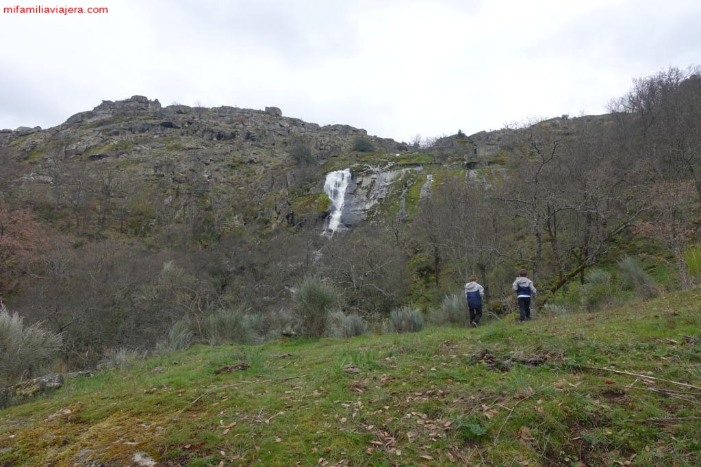 Cascada del Desgalgadero desde la finca particular