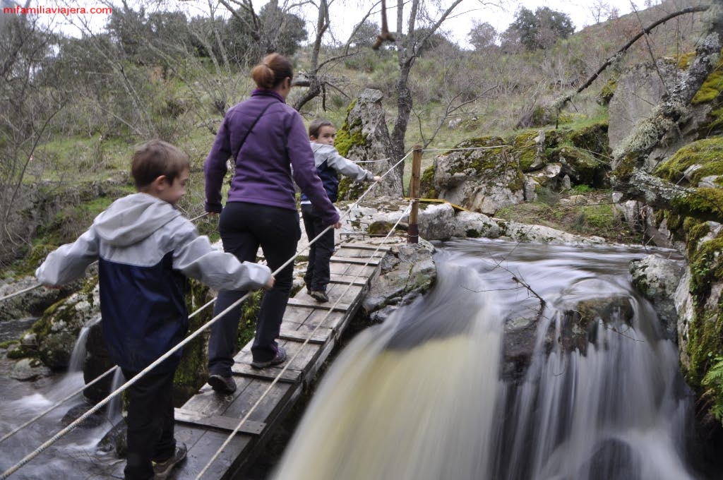 Puente sobre la Rivera de la Pescadera