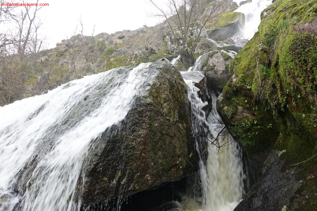 Salto de agua de Villarino de los Aires