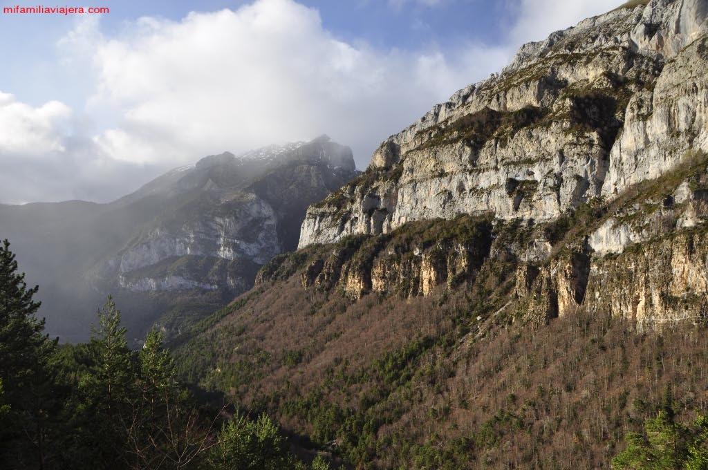 Paredes escarpadas de los Valles Occidentales