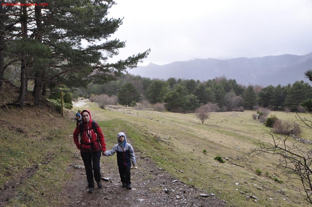 Ruta al Salto de La Biella