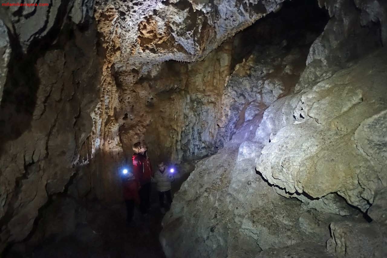 Cueva de Buseco