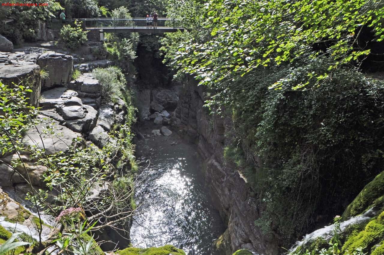 Puente sobre el Cañón de Añisclo