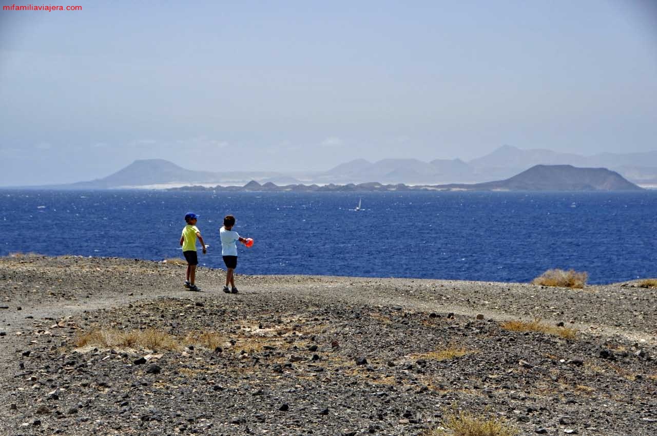Fuerteventura y la isla de Los Lobos desde Los Ajaches