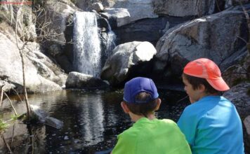 RUTA CACHÓN DE LA DIABLA Y DEL BERRIDO EN ARRIBES DEL DUERO CON NIÑOS Base del Cachón de la Diabla