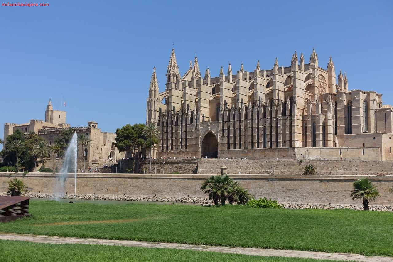 Catedral de Palma desde Parc de la Mar