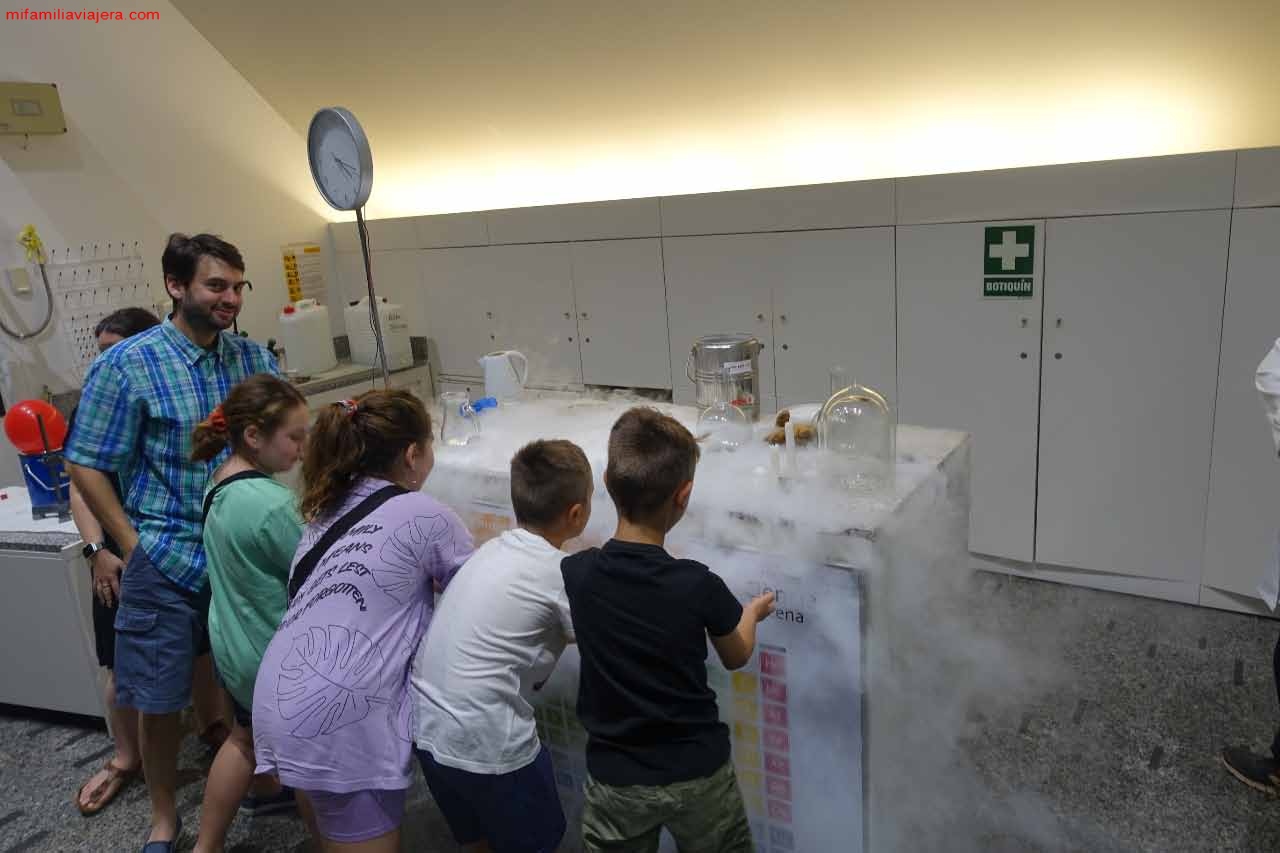 Taller científico en el Museo de la Ciencias de Valencia