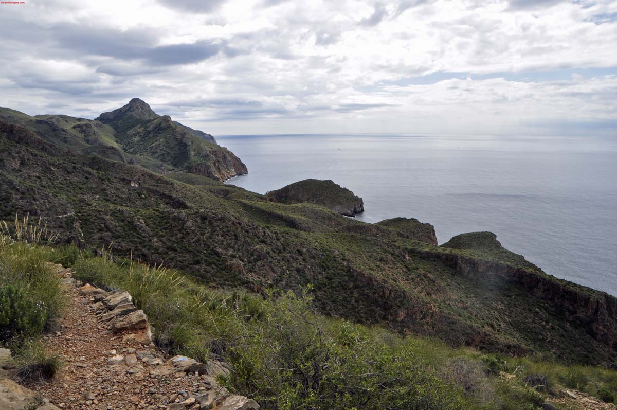 Bajada hacia Cala Muñoz