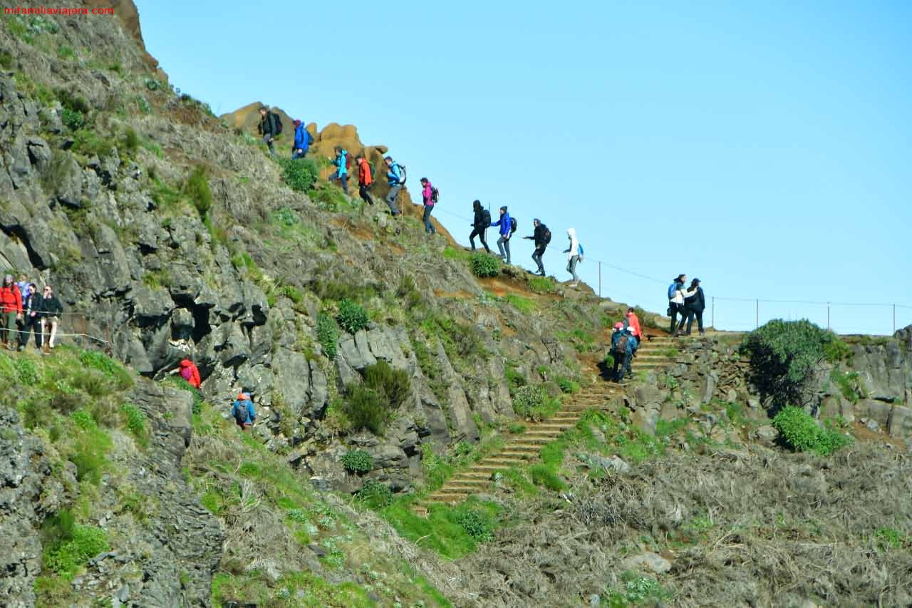 La ruta está concurrida y requiere esfuerzo físico desde el inicio