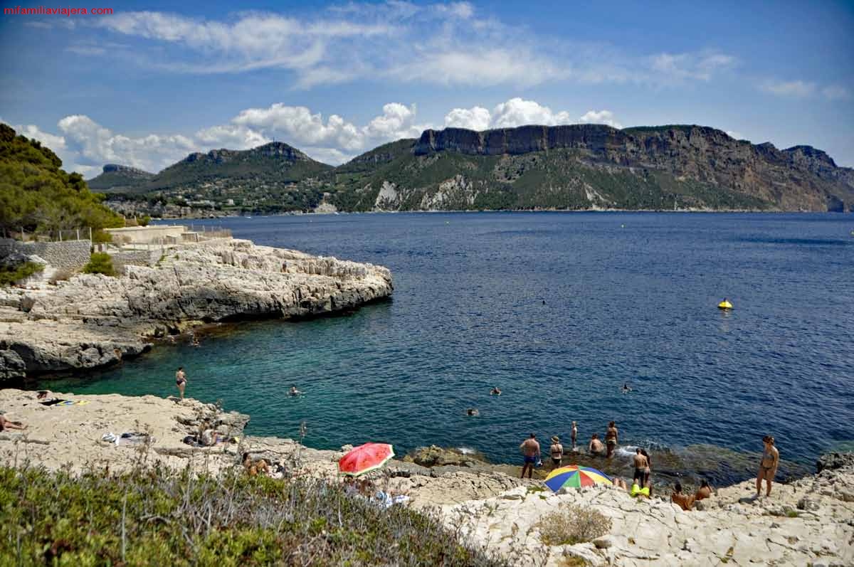 Vistas hacia Cap Canaille desde Calanque de Port Miou