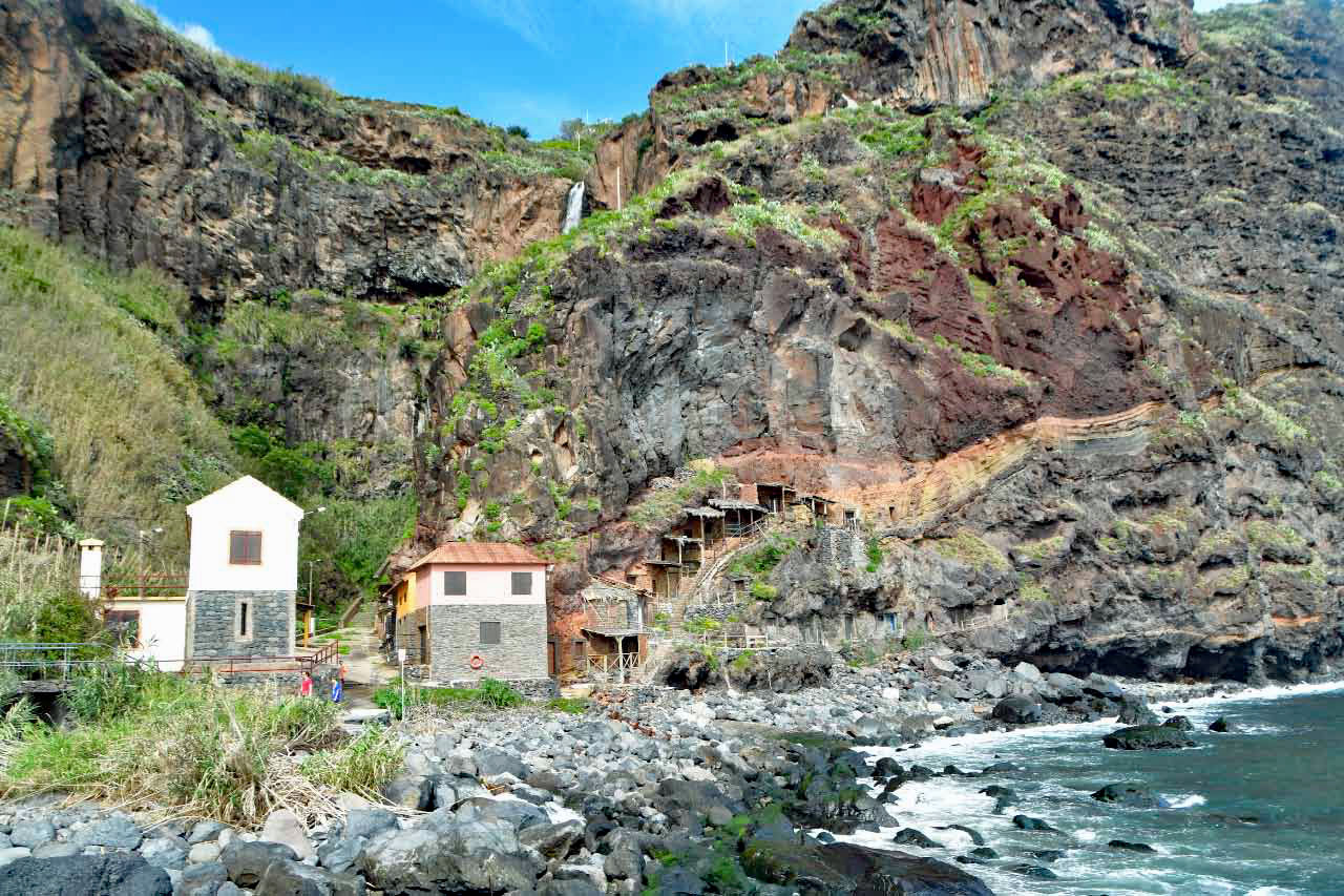 Casas-cueva Calhau da Lapa