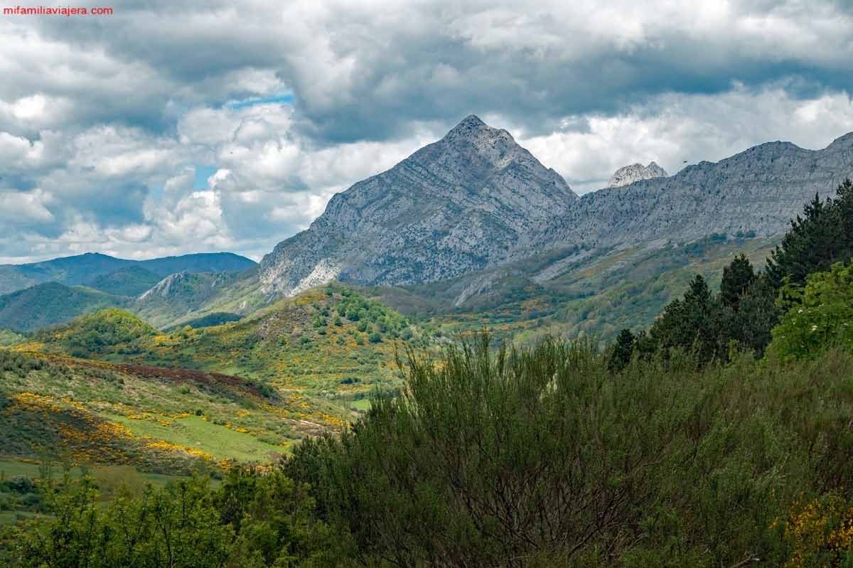 Descenso hacia el pueblo de Carande