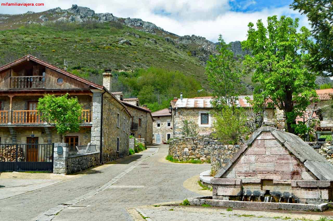 Fuente de varios caños de Lois