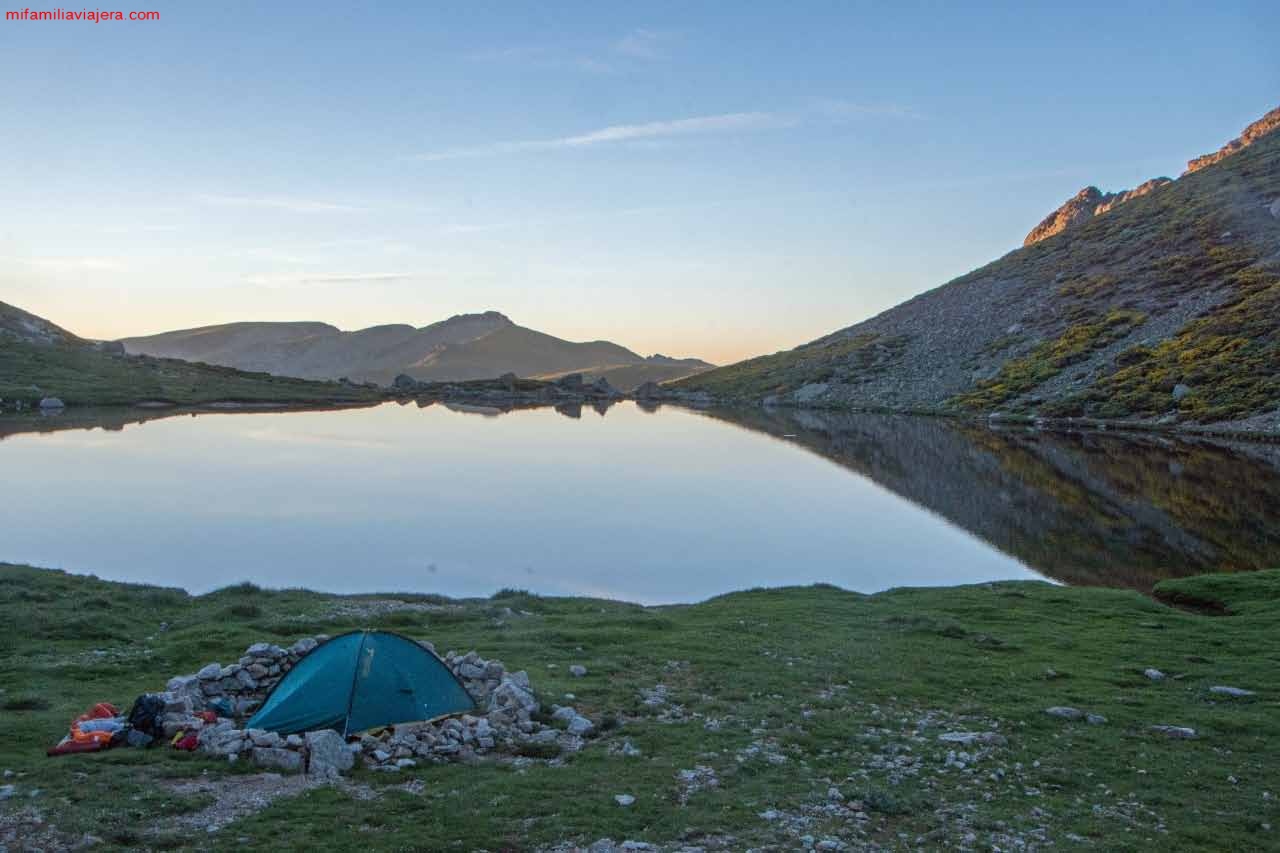 Vivaquear en la Laguna de los Caballeros