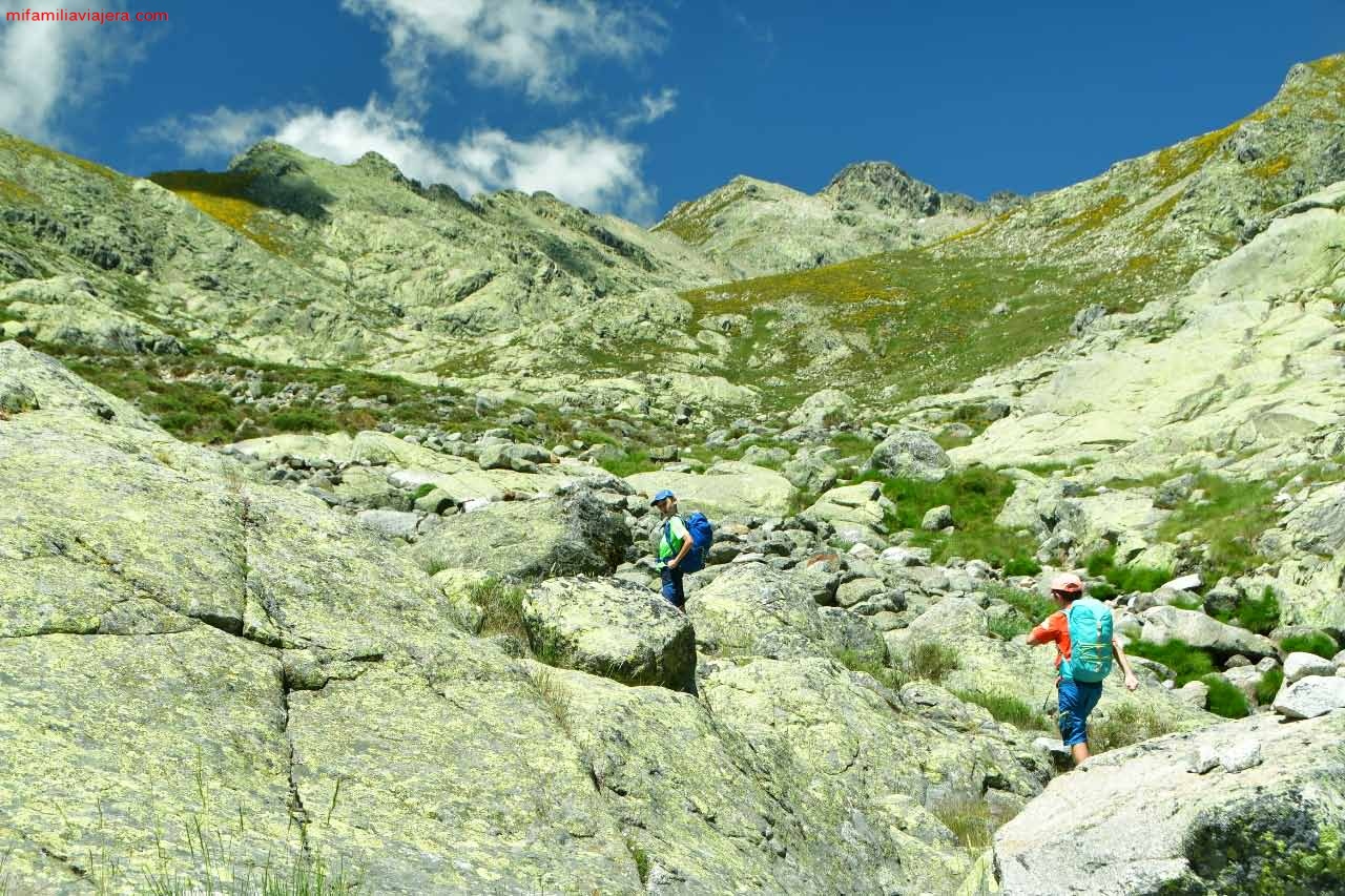 Camino del refugio de la Mina de Gredos