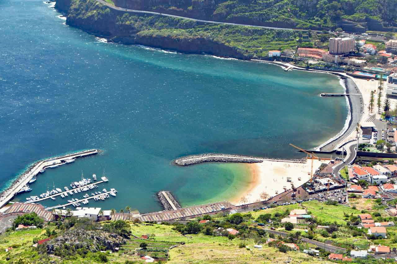 Playa Machico, playa de Madeira de arena dorada importada