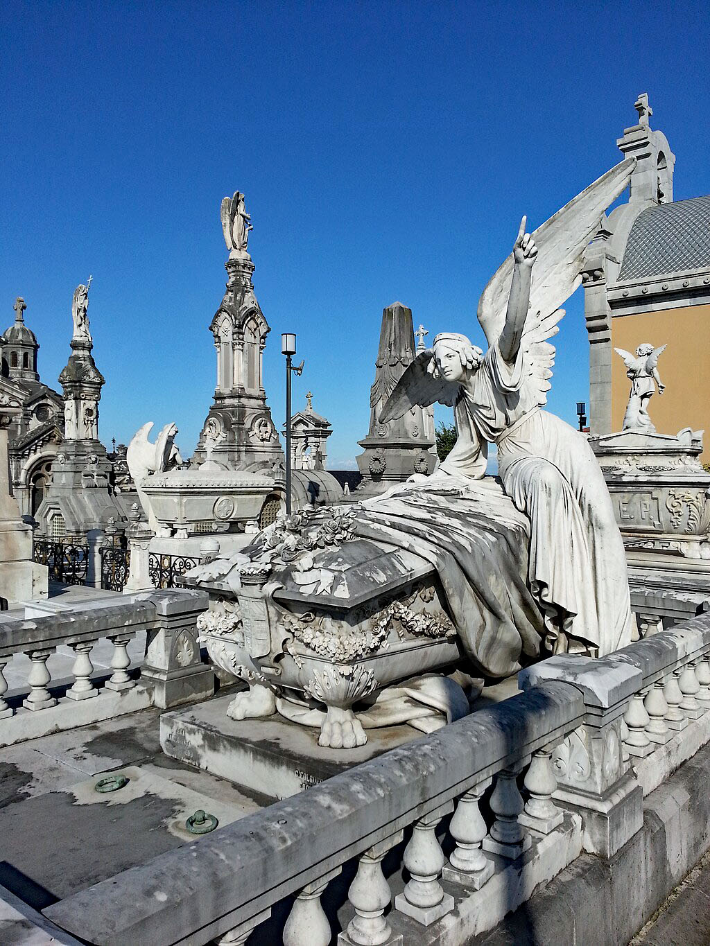 Cementerio Monumental de La Carriona