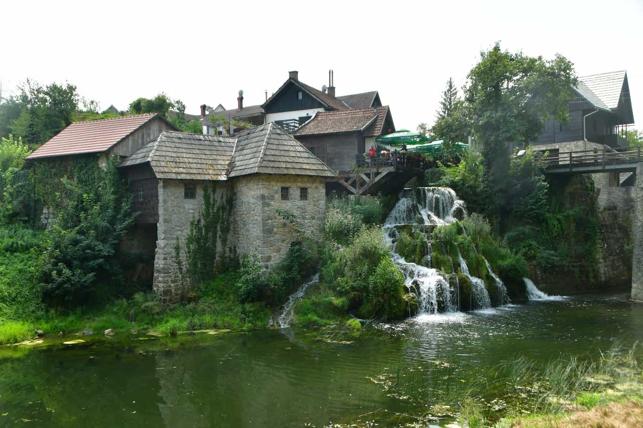 El pueblo de los molinos de Rastoke en Croacia