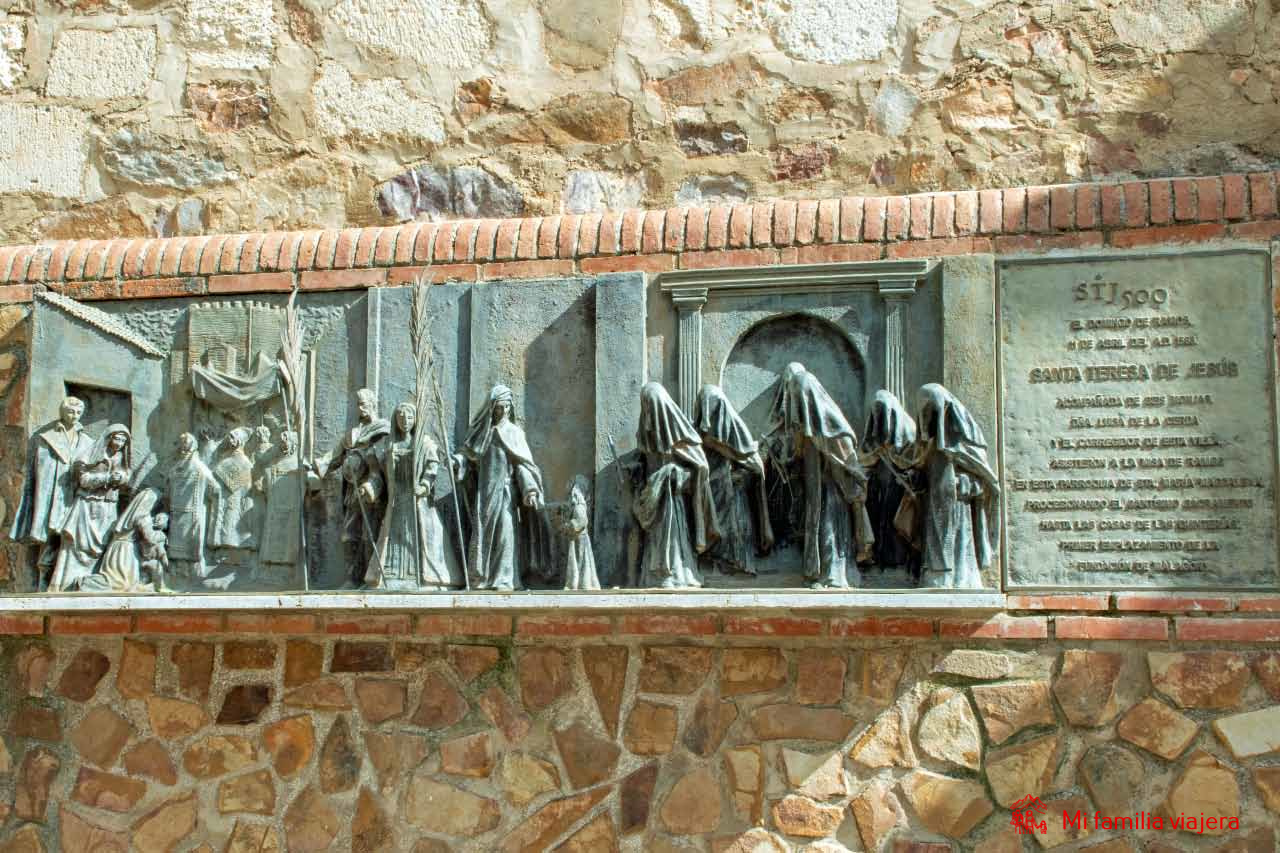 Relieve en el exterior de la Iglesia de Santa María Magdalena