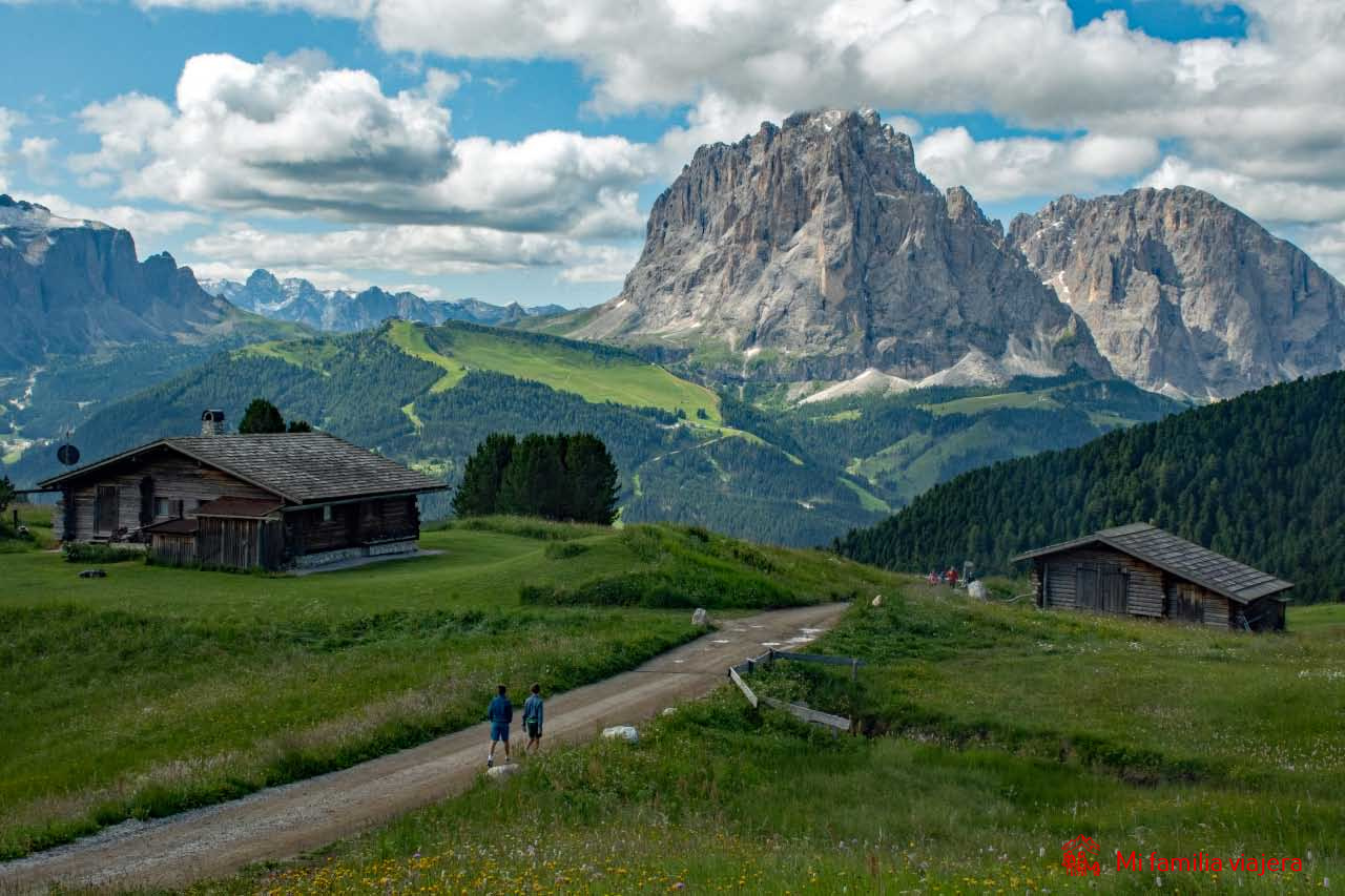 Recorrido por los senderos de Seceda