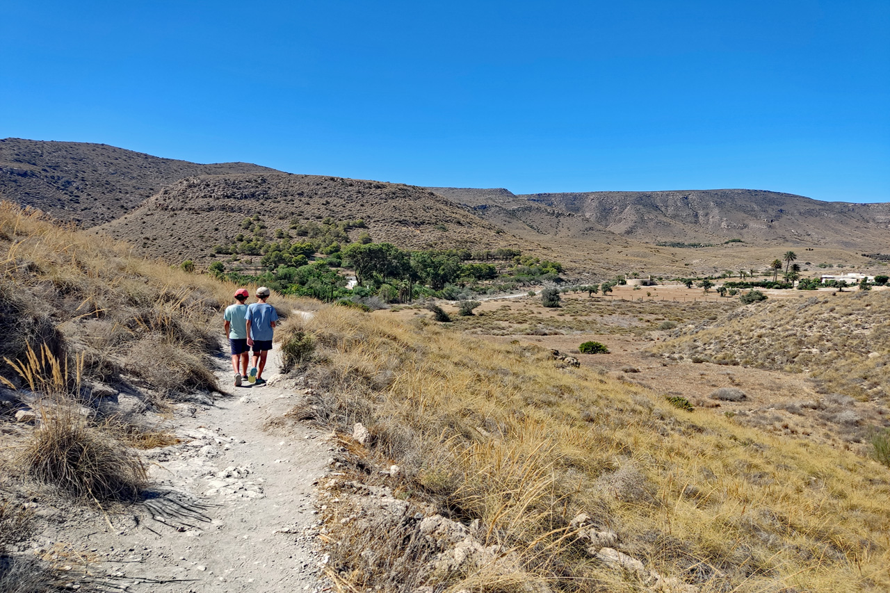 Ruta desde Agua Amarga a Cala del Plomo