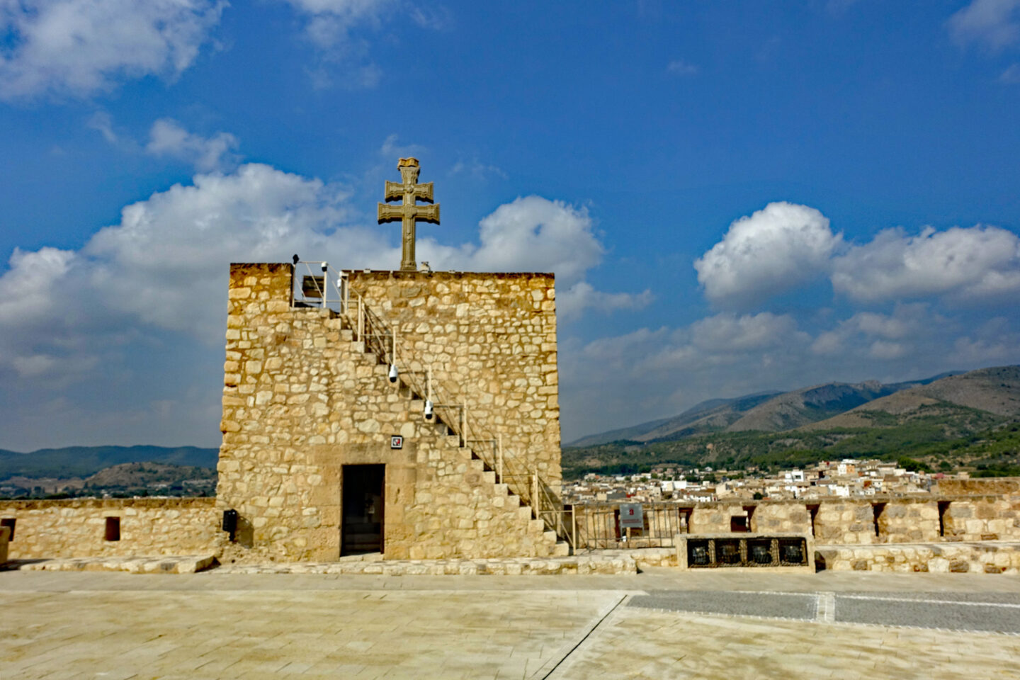 Muralla del castillo de Caravaca de la Cruz