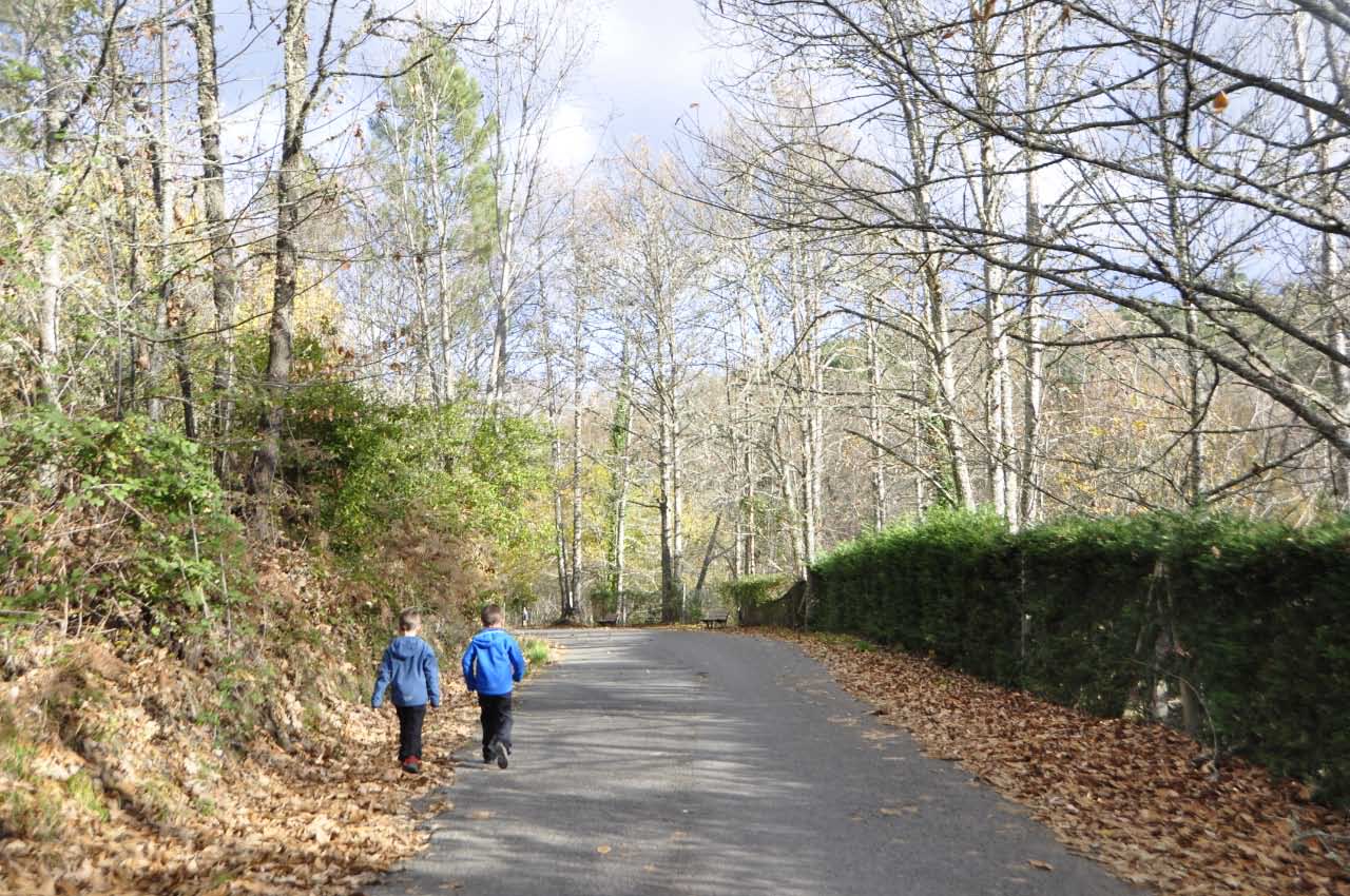 Carretera de acceso al Santuario de San Pedro de Alcántara