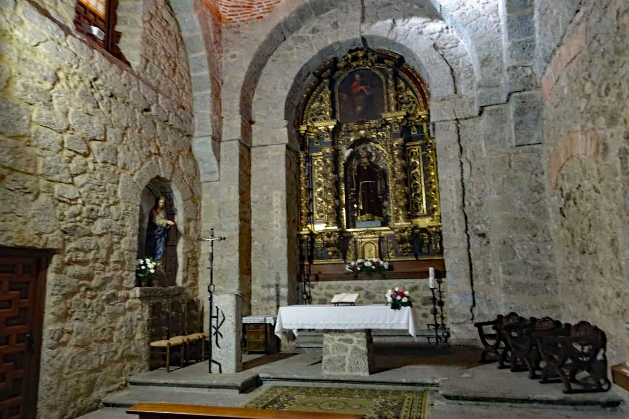 Inerior del Santuario de San Pedro de Alcántara