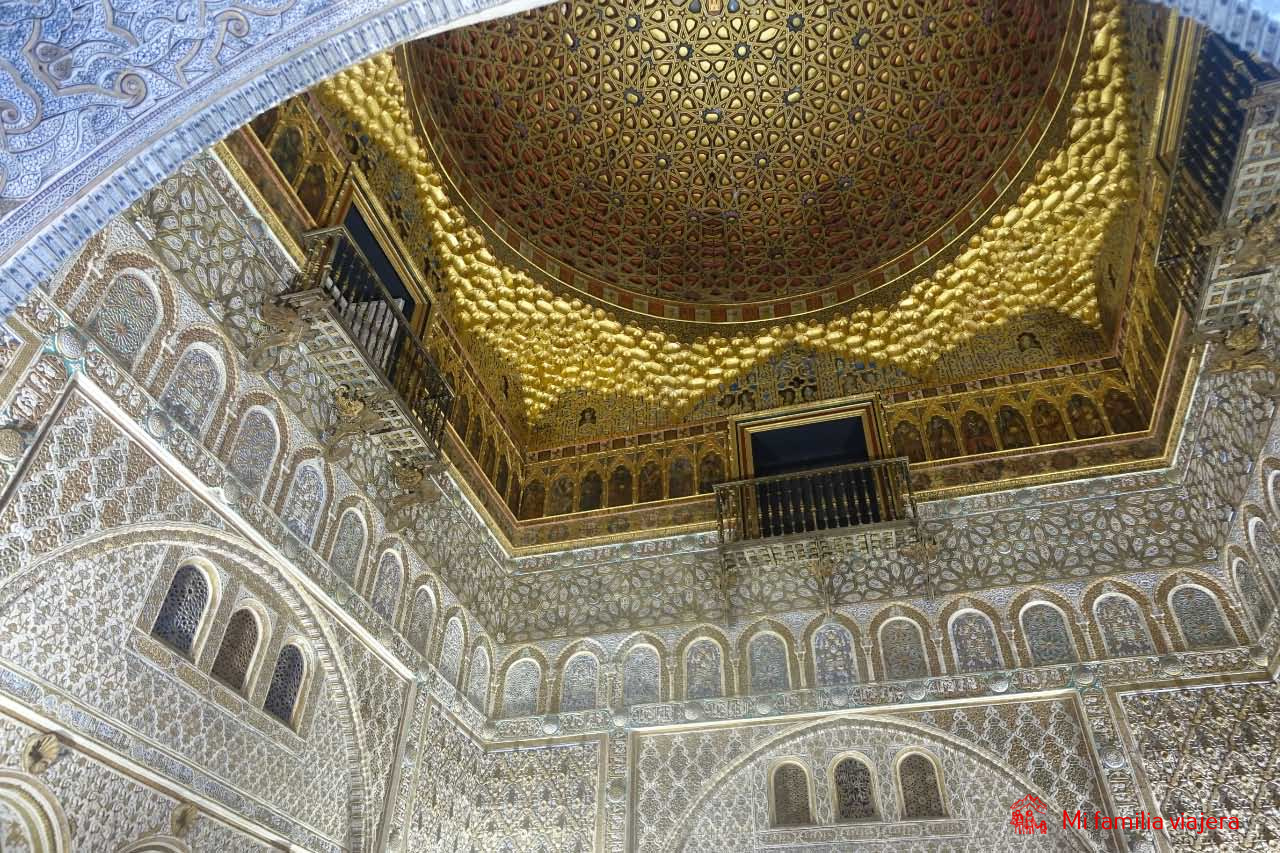 Techo del Salón de Embajadores en el Real Alcázar de Sevilla