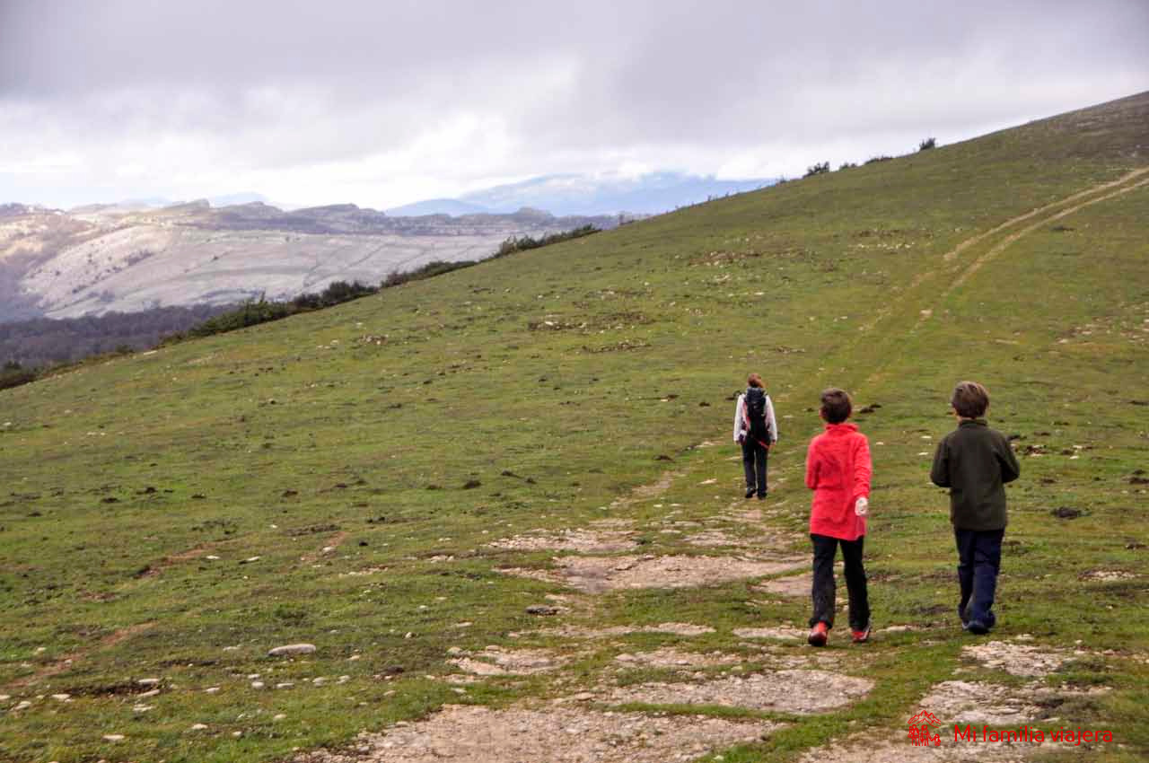 Ruta en la sierra de Urbasa