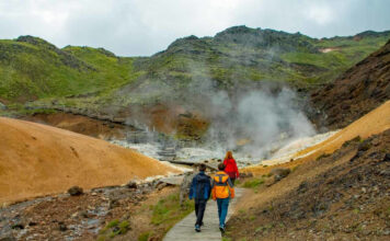Qué ver en la Península de Reykjanes (Islandia): ruta por volcanes, termas y acantilados Qué ver en la península de Reykjanes (Islandia) - Área geotérmica de Seltún