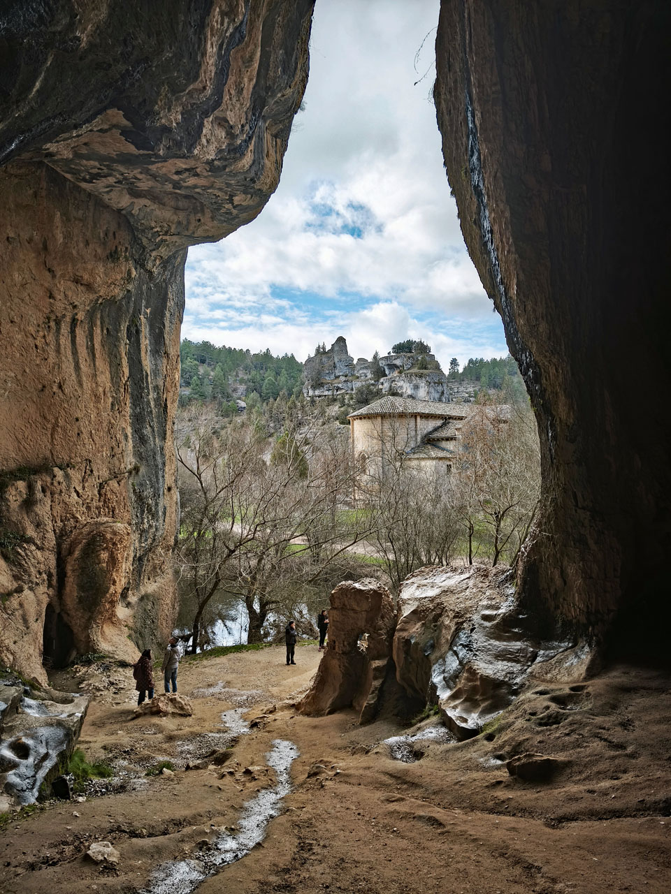 Cueva Grande el Cañón del Río Lobos