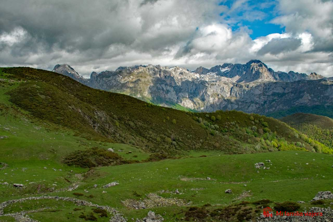 Descenso desde el collado de Salvorón hacia el refugio