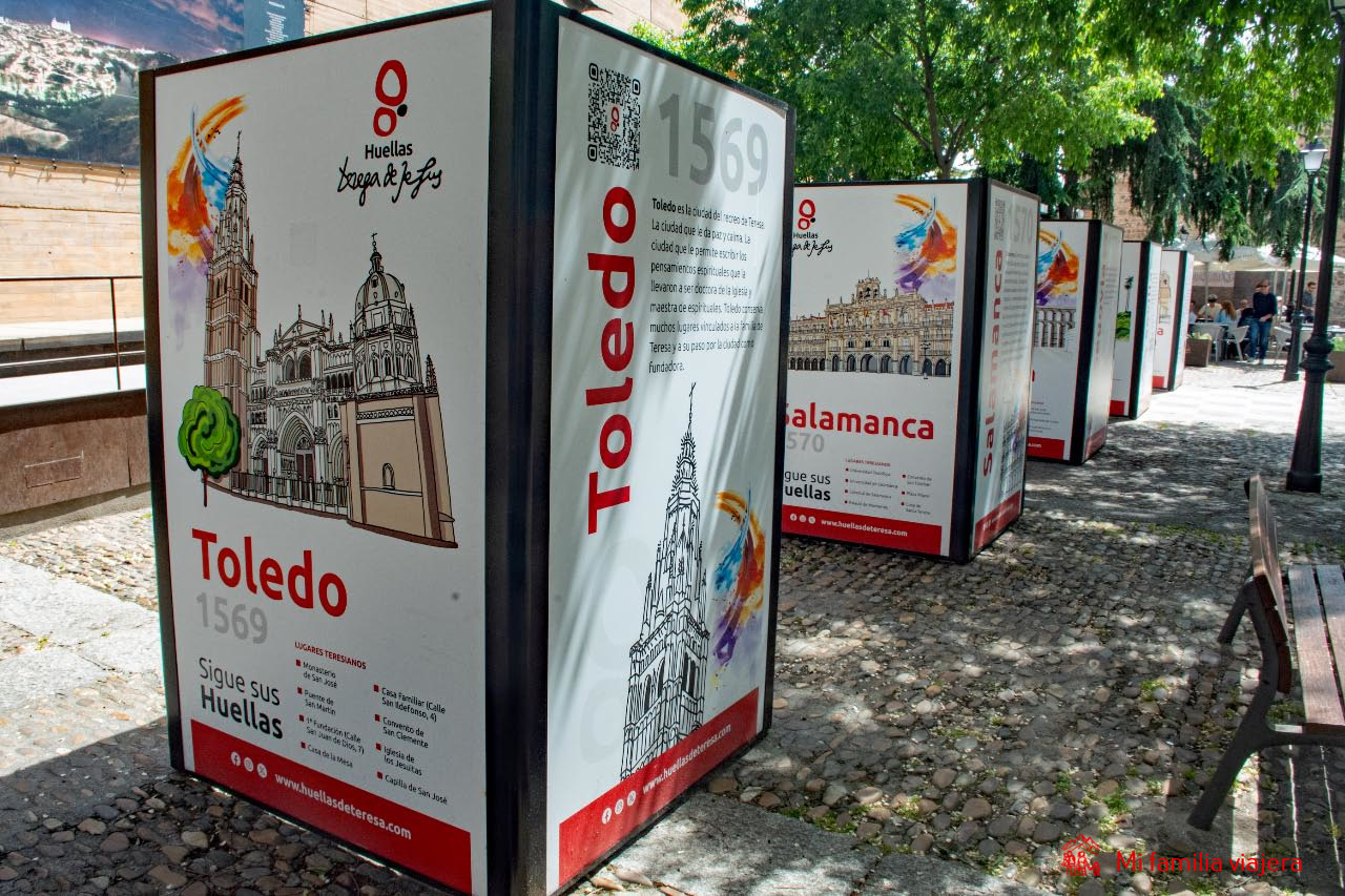 Carteles "Huellas de Teresa" en Toledo