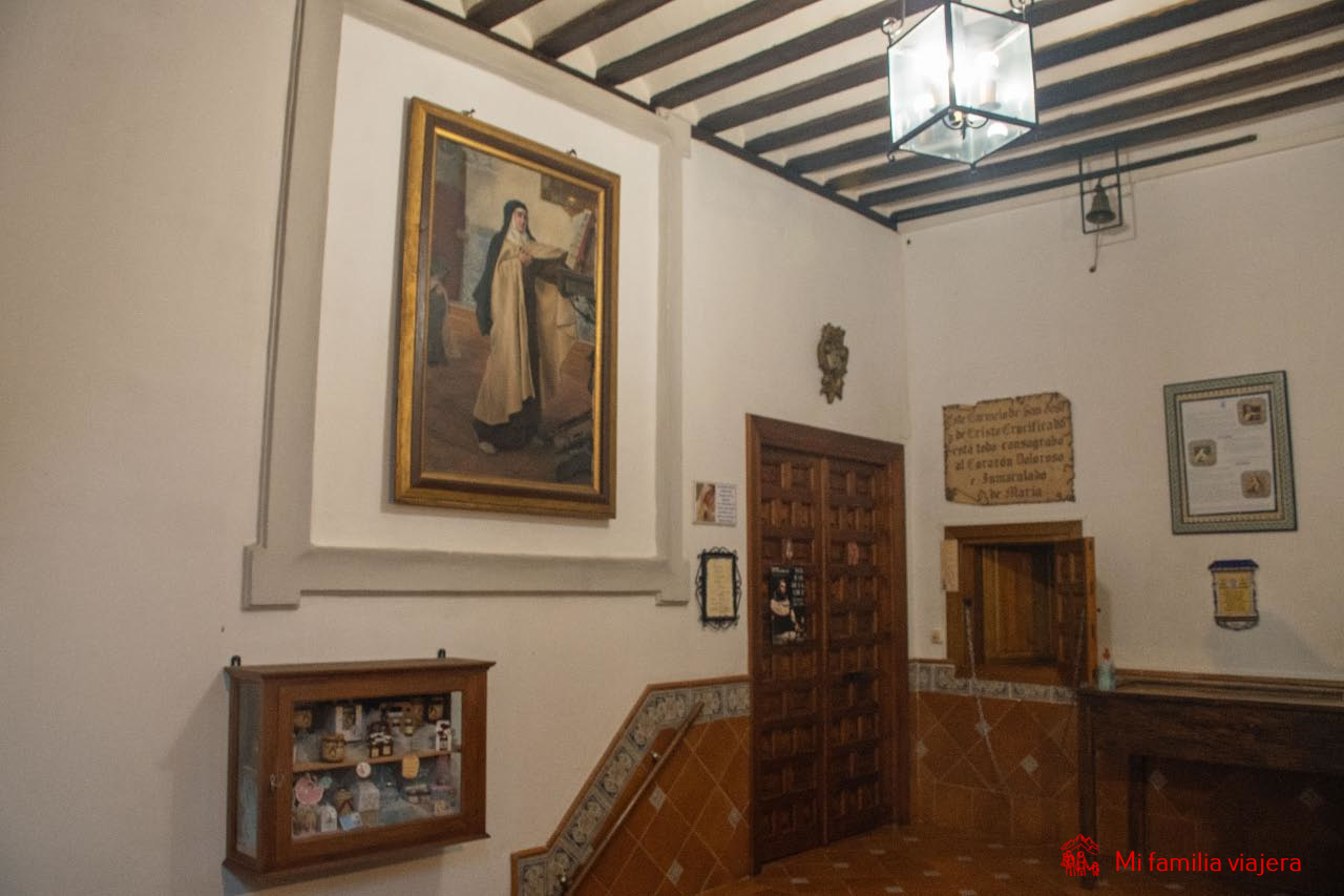 Entrada al convento de San José en Toledo