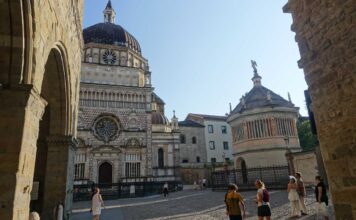 Qué ver en Bérgamo en 1 día: De la Ciudad Alta a la Baja Capilla Colleoni y Baptisterio en Bérgamo