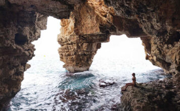 Qué ver en la Costa Blanca: 14 lugares imprescindibles en Alicante Qué ver en la Costa Blanca - Cueva dels Arcs - Cala Moraig