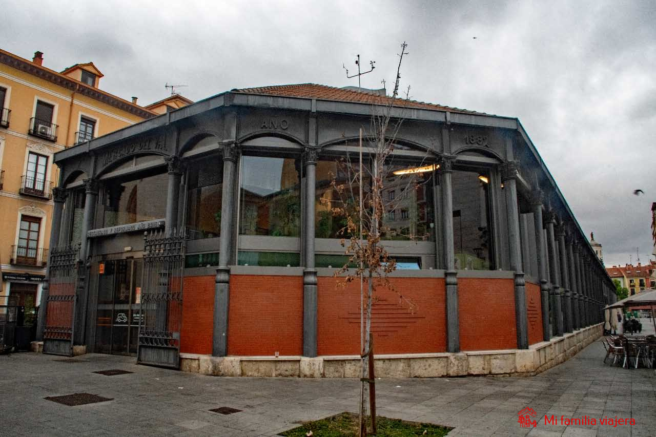 Edificio del Mercado del Val - Qué ver en Valladolid